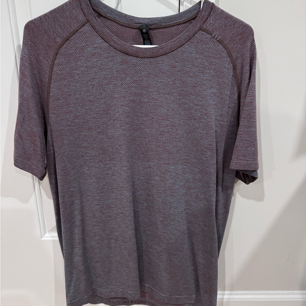 Men’s lululemon shirt